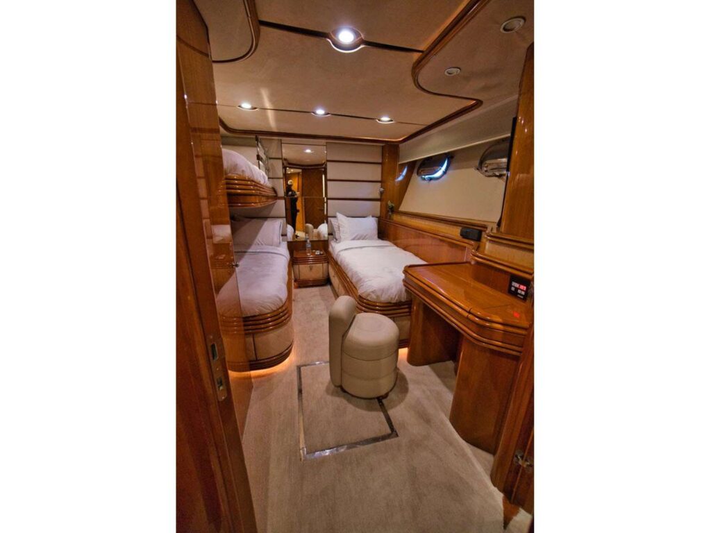 6983brochure9